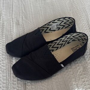 TOMS Classic Black Canvas Slip-Ons
